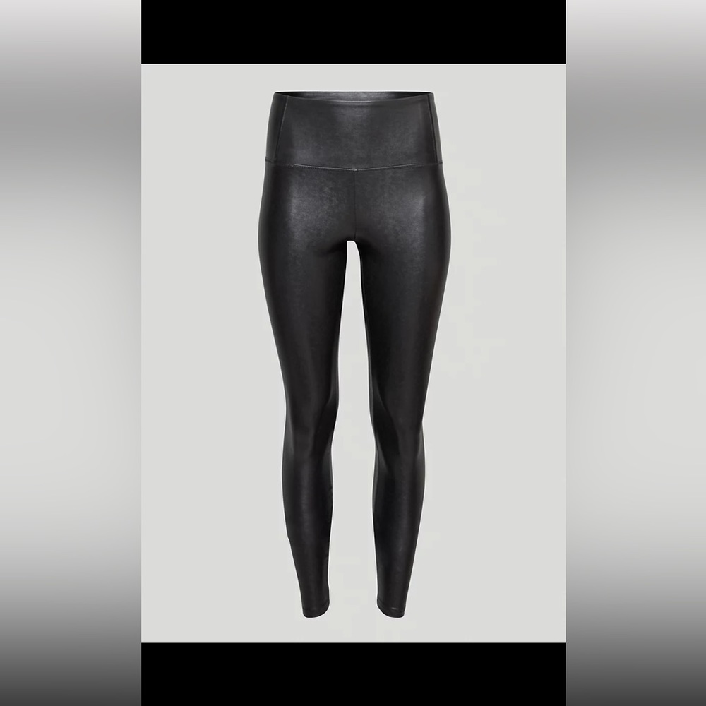 Aritzia’s Wilfred Free Daria Pant